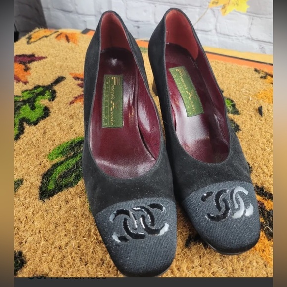 FRANCOIS XAVIER Made in Italy Vintage Suede Heels - Picture 2 of 9